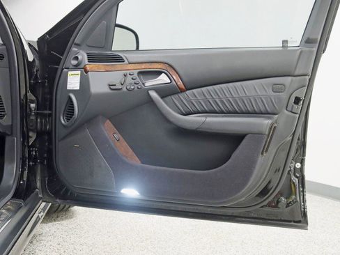 Used 2002 Mercedes-Benz S 500 image 26