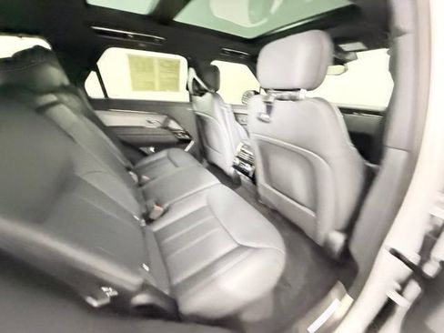 Used 2025 Land Rover Range Rover Sport Dynamic SE AWD/4WD image 30