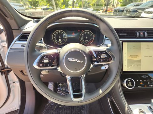 New 2026 Jaguar F-PACE R-Dynamic S AWD/4WD image 15