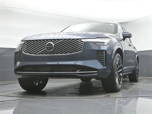 New 2026 Volvo XC90 T8 Plus image 43