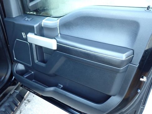 Used 2016 Ford F150 Lariat image 17