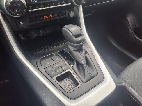 Certified 2025 Toyota RAV4 XLE AWD/4WD image 25