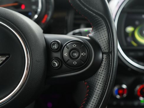 Used 2018 MINI Cooper S image 24