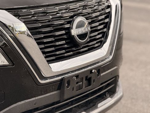 Used 2022 Nissan Rogue SL w/ SL Premium Package image 11