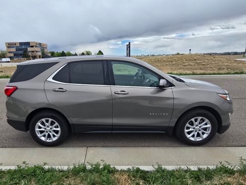 Used 2018 Chevrolet Equinox LT image 6