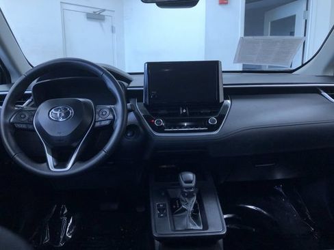 Certified 2026 Toyota Corolla Cross LE FWD image 17