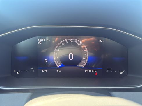 New 2026 Volkswagen Jetta SE FWD image 17