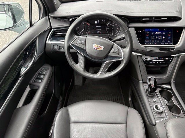 Certified 2024 Cadillac XT5 Premium Luxury w/ LPO, Floor Liner Package AWD/4WD image 19