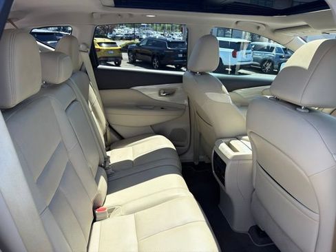 Used 2016 Nissan Murano SL w/ SL Technology Package FWD image 25