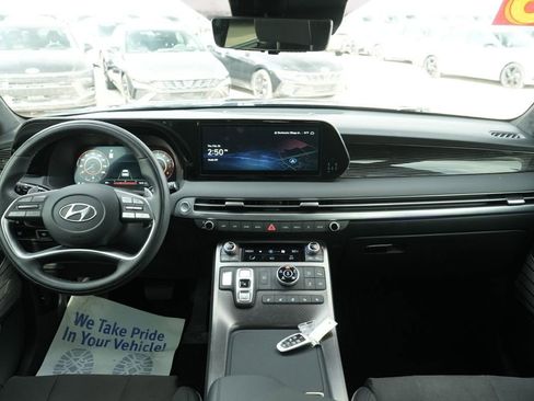 Used 2025 Hyundai Palisade Calligraphy image 21