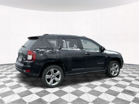 Used 2014 Jeep Compass Latitude image 11