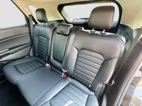Used 2024 Ford Edge SEL w/ Convenience Package AWD/4WD image 21
