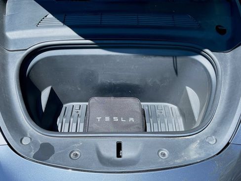 Used 2023 Tesla Model Y Performance AWD/4WD image 31