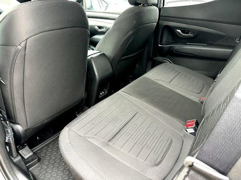 Used 2025 Hyundai Santa Cruz SE FWD image 21