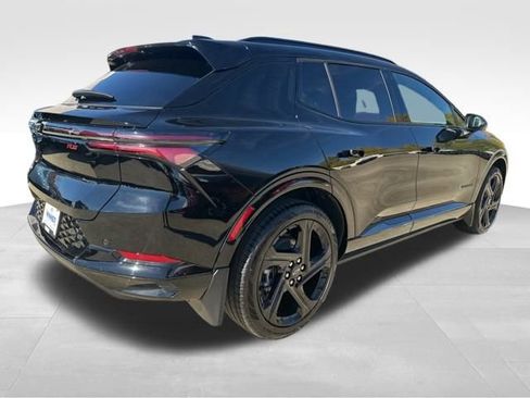 New 2026 Chevrolet Equinox EV RS image 5