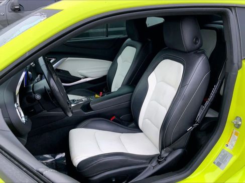 Used 2020 Chevrolet Camaro LT w/ RS Package image 6