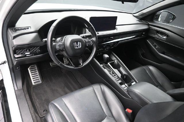 Used 2023 Honda Accord Sport image 12