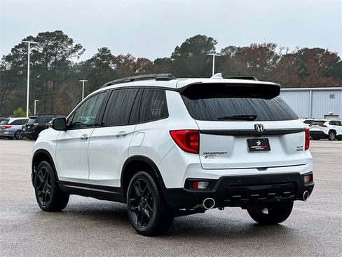 Used 2022 Honda Passport Elite image 6