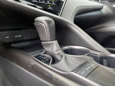 Used 2023 Toyota Camry SE image 27