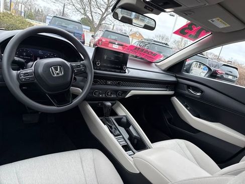 Used 2023 Honda Accord LX image 20