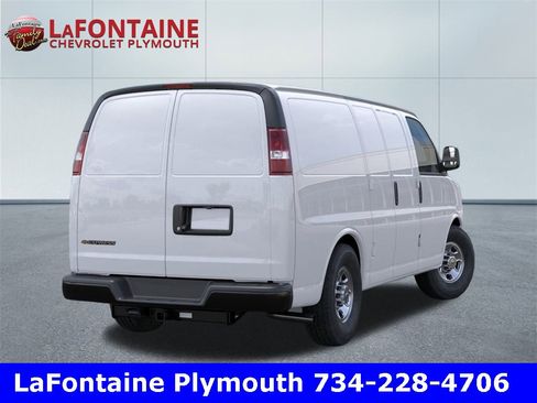 New 2025 Chevrolet Express 3500 w/ Driver Convenience Package image 4