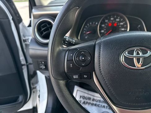 Used 2013 Toyota RAV4 XLE AWD/4WD image 29