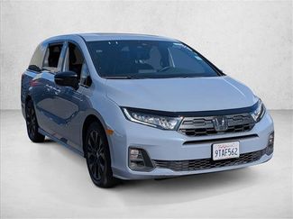 Used 2025 Honda Odyssey Sport-L video 3