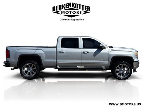 Used 2015 GMC Sierra 1500 SLE w/ SLE Value Package AWD/4WD image 8