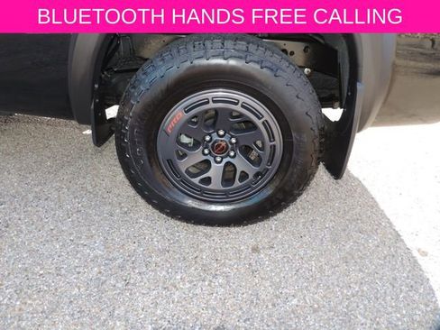Used 2025 Nissan Frontier PRO-4X AWD/4WD image 11