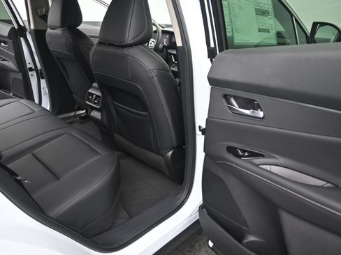 New 2025 Nissan Murano SV image 19