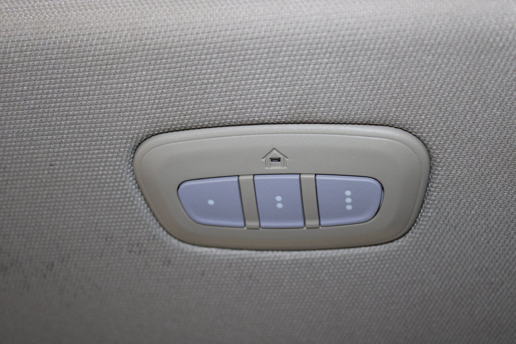 Used 2022 RAM 1500 Laramie AWD/4WD image 42