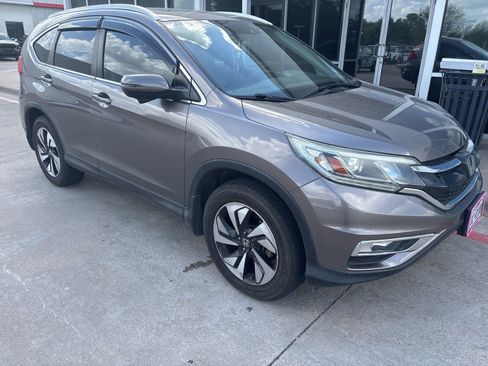 Used 2016 Honda CR-V Touring image 3
