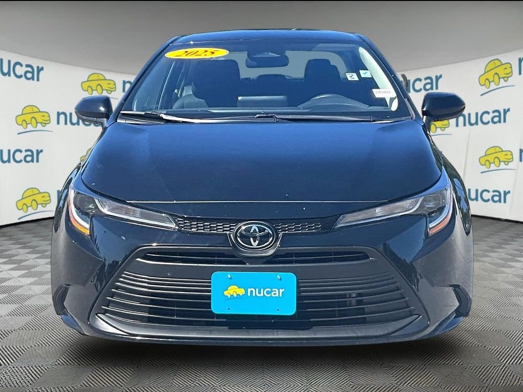 Used 2025 Toyota Corolla LE FWD image 2