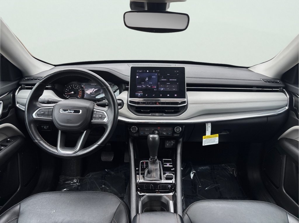 Used 2022 Jeep Compass Limited AWD/4WD image 19