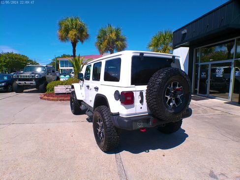 Used 2018 Jeep Wrangler Unlimited Rubicon image 7