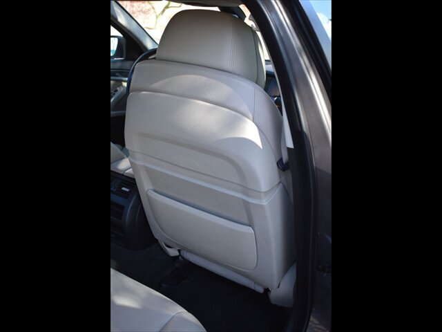 Used 2012 BMW 528i Sedan RWD image 27