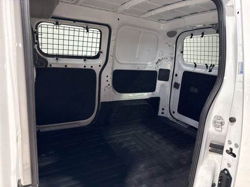 Used 2019 Nissan NV200 S FWD image 28