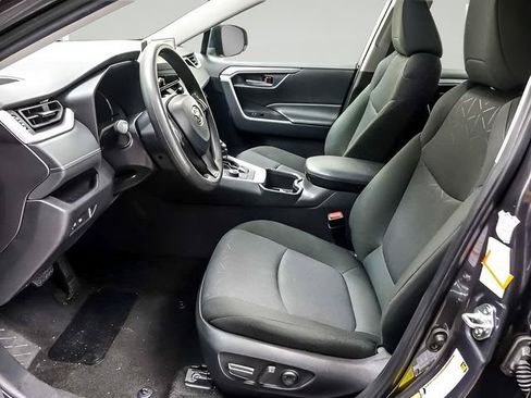 Certified 2025 Toyota RAV4 XLE AWD/4WD image 8