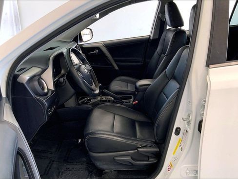 Used 2017 Toyota RAV4 XLE image 18