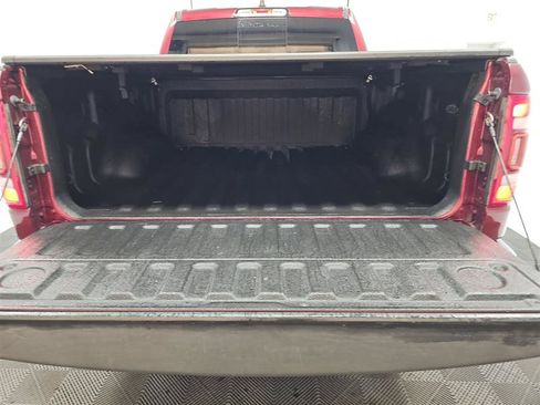 Used 2019 RAM 1500 Laramie AWD/4WD image 11