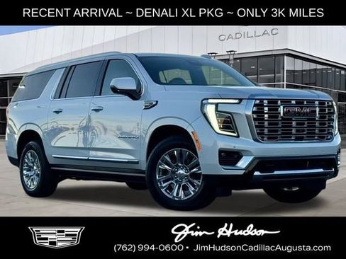 Used 2025 GMC Yukon XL Denali w/ Sun & Power Step Package image 1