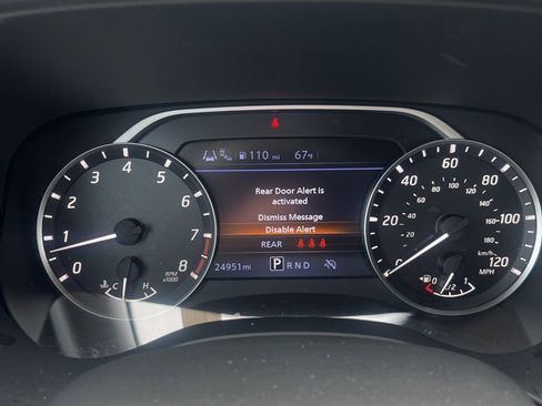 Used 2024 Nissan Frontier SL w/ Technology Package RWD image 6