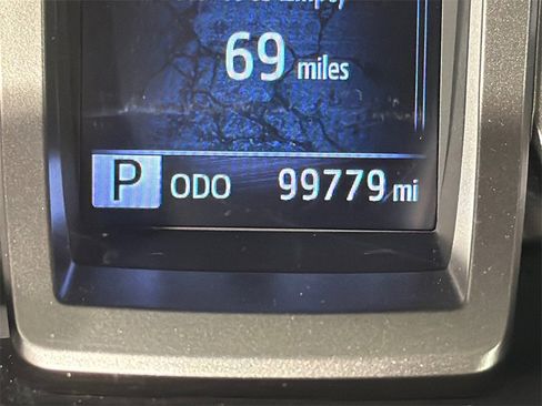 Used 2022 Toyota Tacoma SR5 image 27