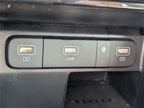 Used 2023 Kia Sorento SX Prestige image 18