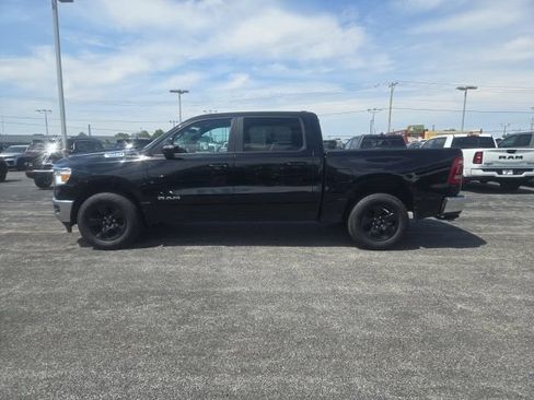 Used 2022 RAM 1500 Big Horn AWD/4WD image 4