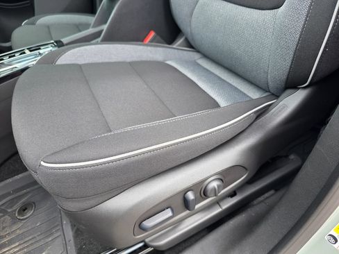 New 2026 Chevrolet TrailBlazer LT w/ Convenience Package FWD image 11