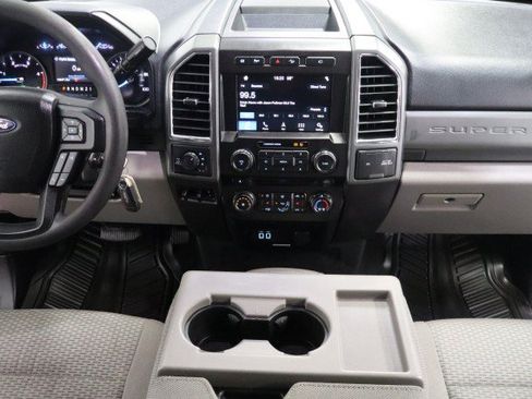 Used 2018 Ford F250 XLT w/ XLT Premium Package AWD/4WD image 7
