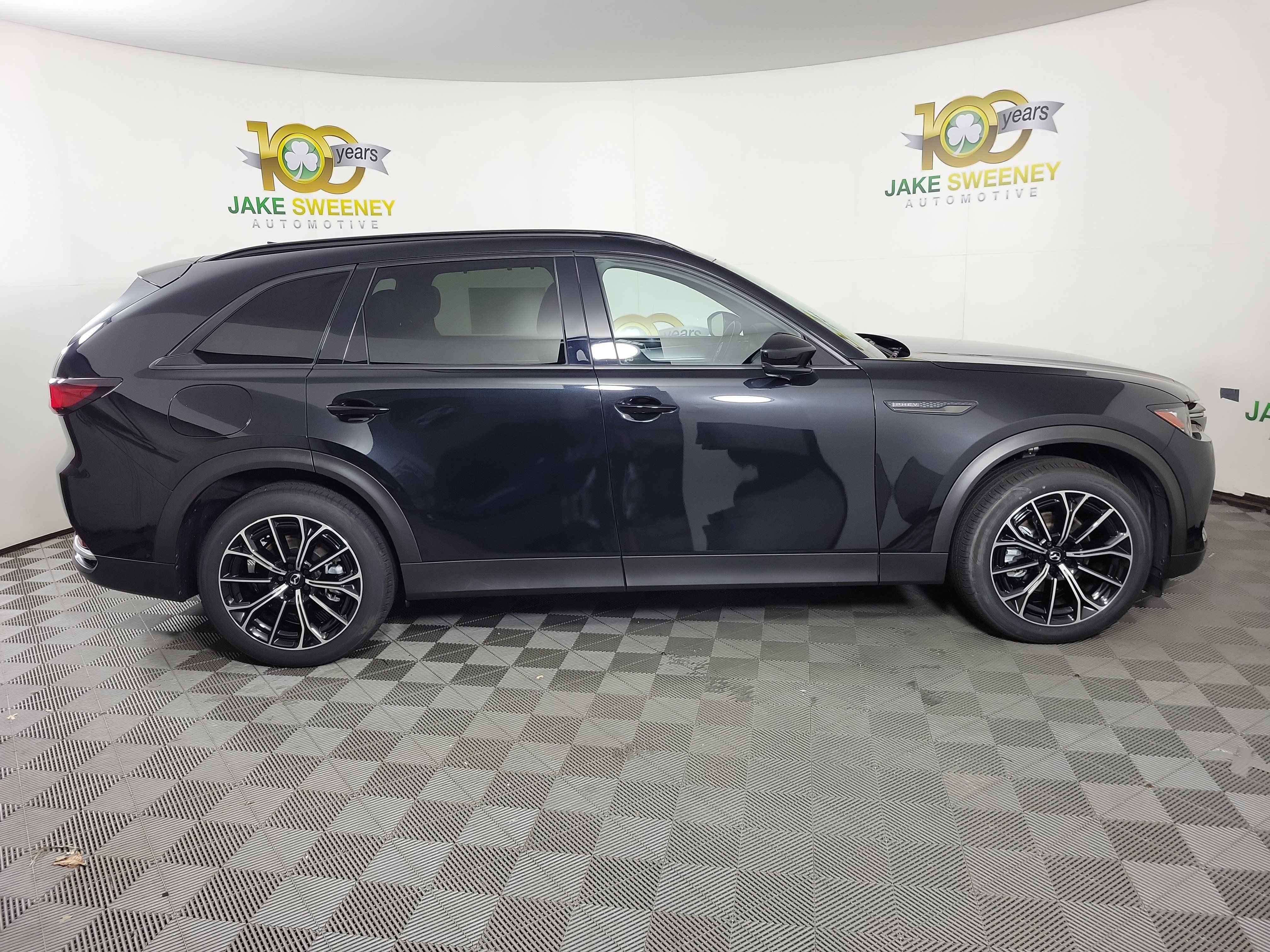 Certified 2025 MAZDA CX-70 Plug-In Hybrid w/ Premium Plus AWD/4WD image 10