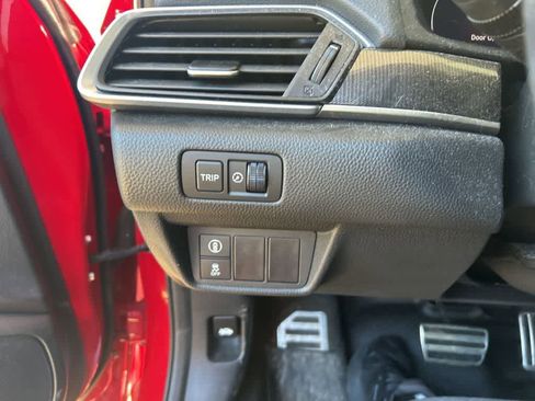 Used 2018 Honda Accord Sport image 14