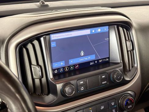 Used 2022 GMC Canyon AT4 image 14